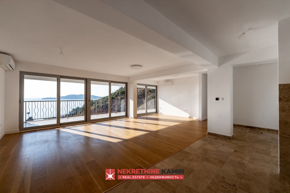 Luksuzan trosoban stan 161m2 sa panoramskim pogledom na more, Pržno, Budva
